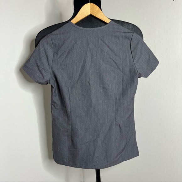 FIGS Catarina One Pocket Scrub Top Graphite - Picture 5 of 8